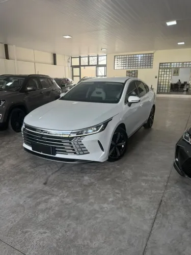 BYD King GS 1.5 16V Híbrido Aut. 2025
