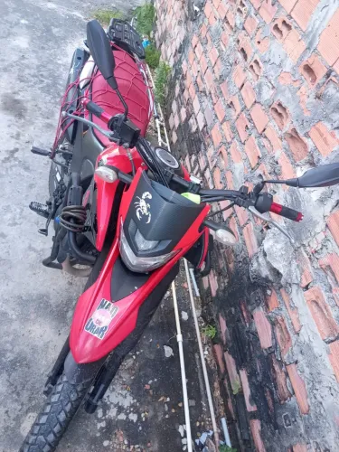  ela esta em perfeito estado único dono documentação em dia pronta pra levar 