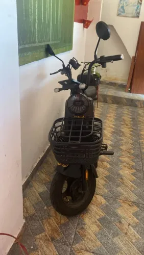 Scooter elétrica Iron Joy J10