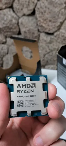 AMD Ryzen 5 8600G / Produto Original C/ Cooler Box + Nota Fiscal