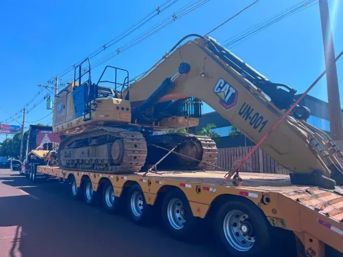 ESCAVADEIRA ESTEIRA CAT 374 74T