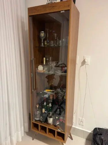 Cristaleira vertical