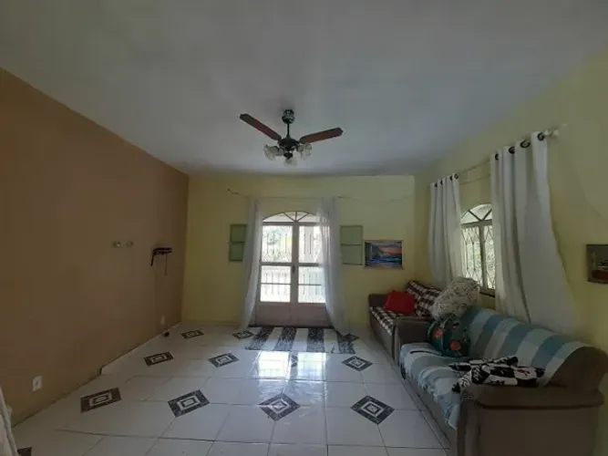 Casa com terreno de 3.000m²