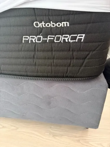  Cama casal + colchão Ortobom Pró-Força