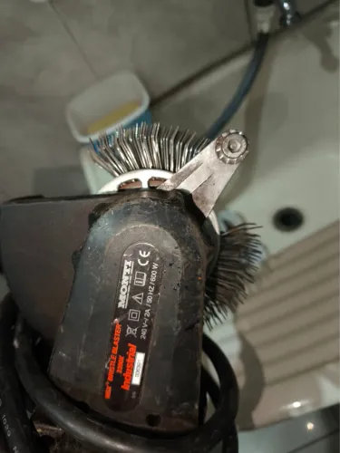 MBX Bristle Blaster 3200X Industrial Monti - Removedor de Ferrugem Profissional