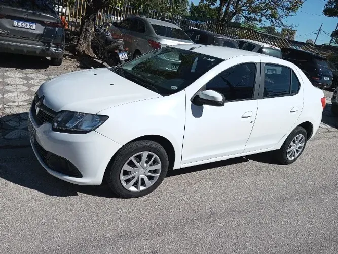Renault Logan Expression Hi-flex 1.6 8V 4P 2015