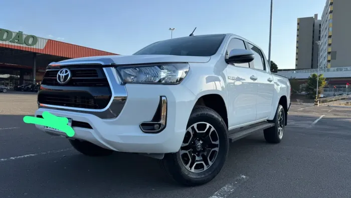 Toyota Hilux CD 4X4 2.8 Diesel Mec. 2024