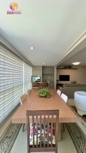 Vendo Lindo Apartamento reformado com porteira Fechada , 110m2, varanda gourmet, 2 suítes,