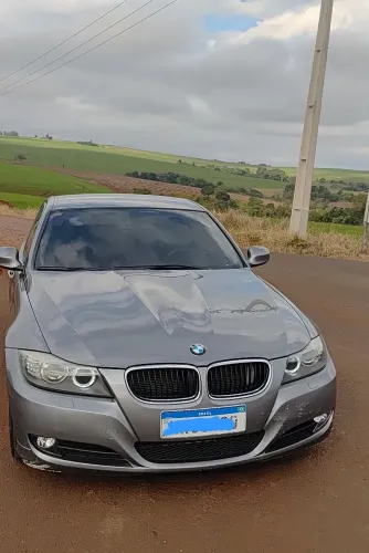 BMW 320I A 2011