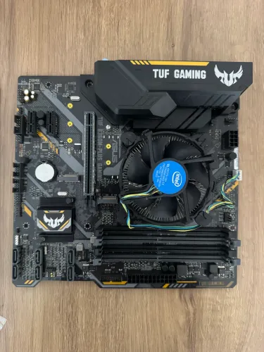 Kit ASUS TUF B360M-PLUS GAMING + i3-8100 + Cooler Box