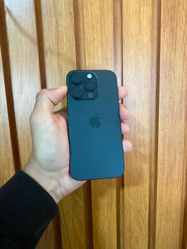 iPhone 16 Pro