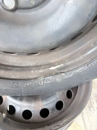 Rodas de ferro Aro 15 Renault Sandero