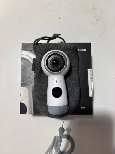 Câmera Samsung Gear 360 2017
