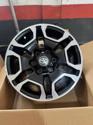 RODA DA HILUX ARO 17 6x139 NOVA (Instalação grátis)