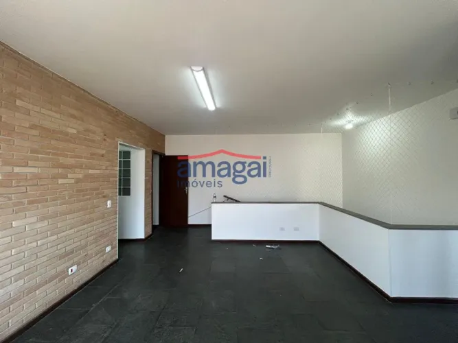 Imóvel comercial para alugar no Centro de Jacareí