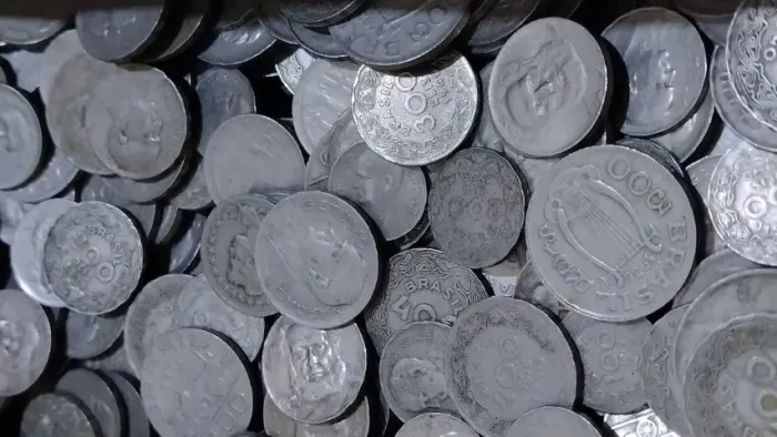 1kg de moedas MCMI de cuproniquel para coleção antigas