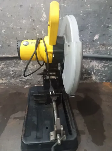 Polecorte Stanley 2200w 127volts