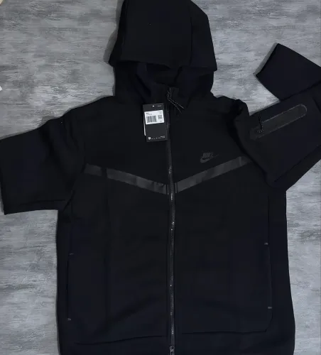 Casaco tech fleece está novo !
