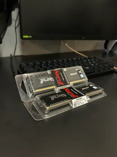 Memória RAM 2x8GB DDR4 Kingston Fury