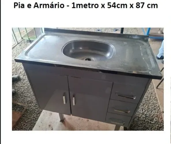 Pia e gabinete