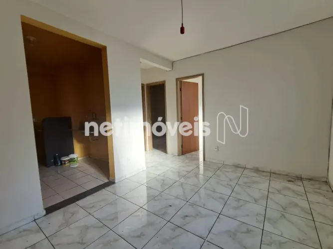 Apartamento de 02 Quartos na Avenida Mem de Sá Excelente Custo-Benefício