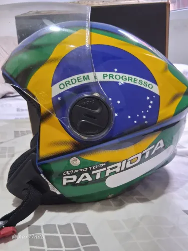Capacete personalizado 