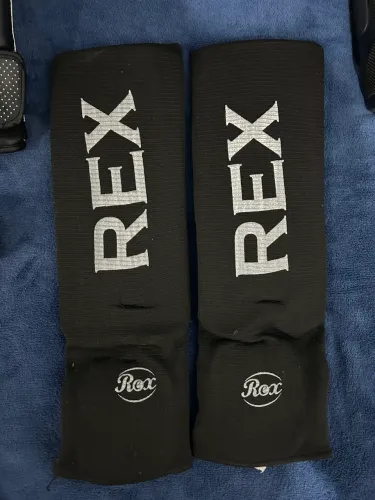 Joelheira Rex muay thai - tamanho infantil