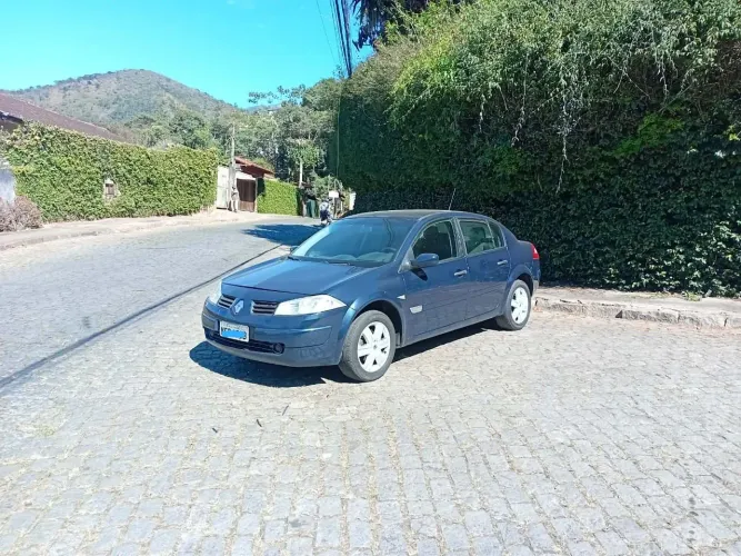 Renault Megane Sed. Expression 2.0 16V Mec. 2009