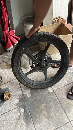 Roda dianteira completa