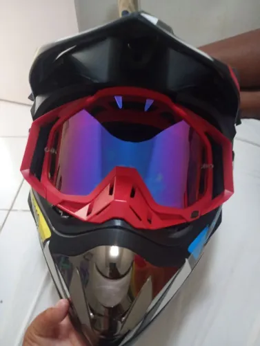 Capacete pra Cross ou broz ou pra qualquer moto