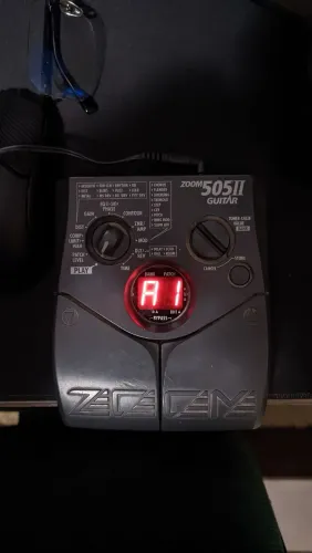 Guitarra Zoom 505 ii