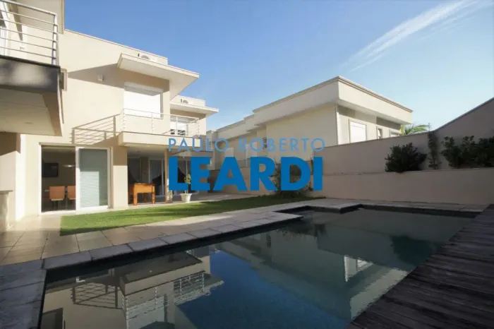 CASA EM CONDOMÍNIO - ALPHAVILLE - SP