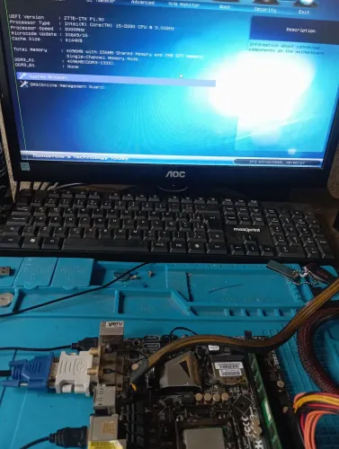 Placa Mãe ASROCK LGA 1155 Z77E ITX + i5 3330 S/Espelho (LEIA)