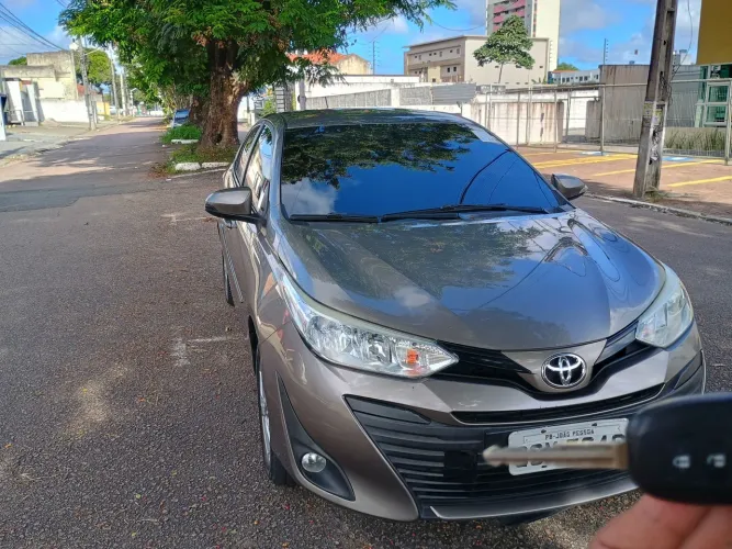 Toyota Yaris XL Sedan 1.5 Flex 16V 4P Aut. 2019