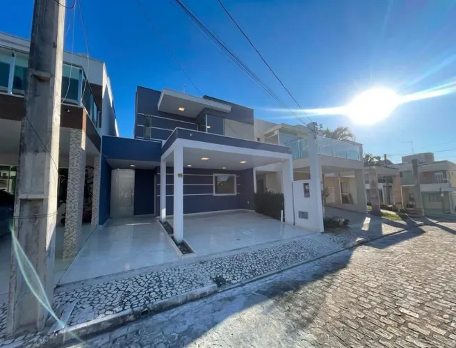 Casa à Venda - SIM, Feira de Santana