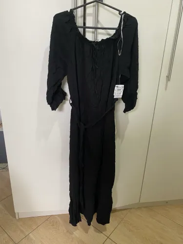 Vestido preto com manga