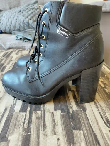 Bota da moleca