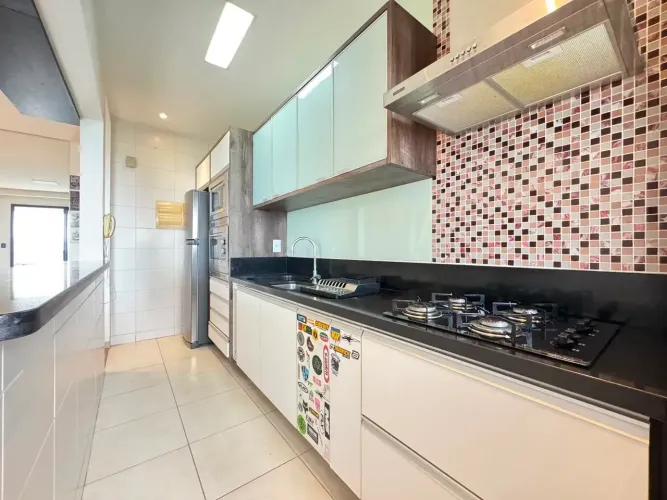 CONDOMÍNIO ACQUARELLE 58m², 14º Andar (Nascente), 2 Qts., 1 suíte, 100% Mobiliado PONTA
