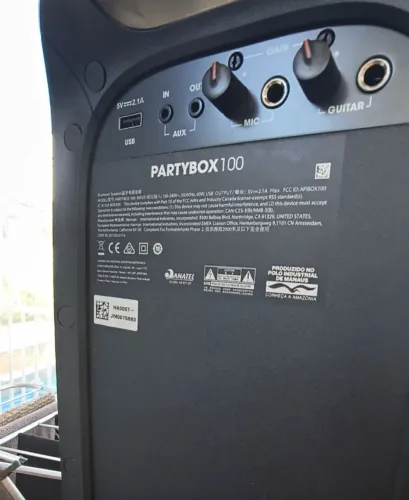 JBL partybox 100