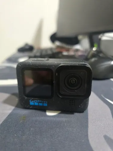 Go pro hero 12 black ( tela trincada)
