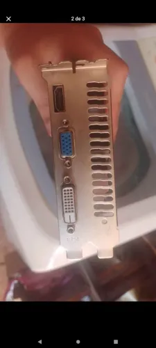 R7 240 4gb ddr5