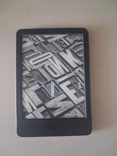 ?Kindle 11ª Geração (2022) 16GB Tela HD 300 ppi - Funcionando Perfeitamente