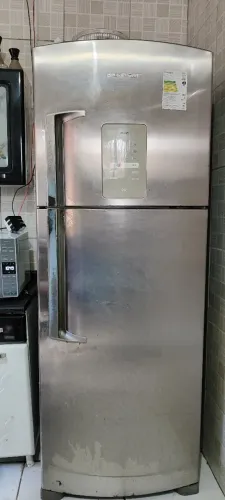 Vendici uma geladeira Frost Free Brastemp gelando por completo 