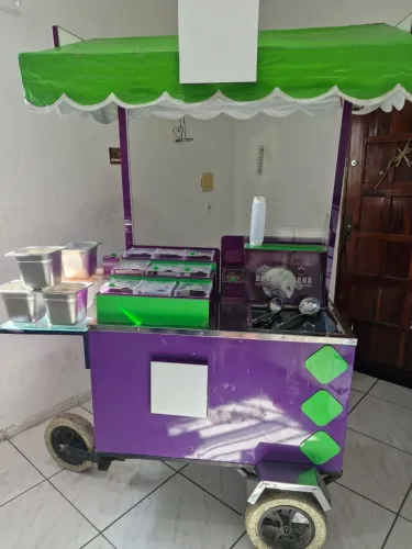 Carrinho de açaí semi novo