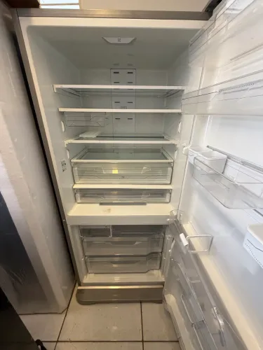 Geladeira Electrolux 598 litros