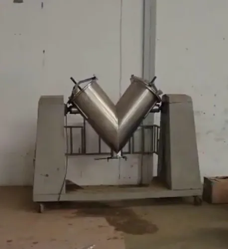 MISTURADOR DE PLÁSTICOS 