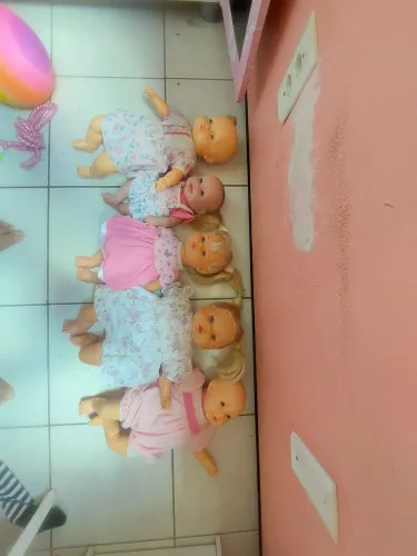 BRINQUEDO kit cinco bonecas