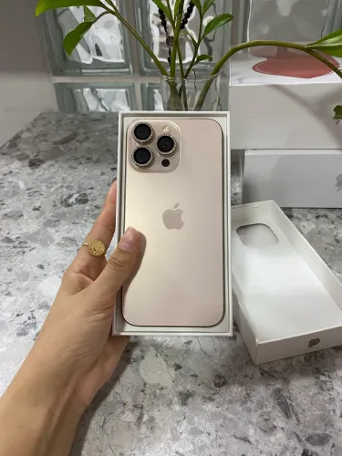 iPhone 16 pro Max 256gb semi novo