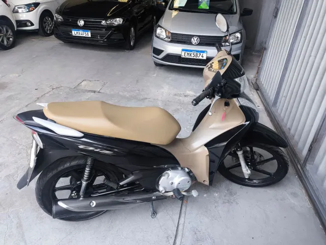 Honda Biz 125  unico dono,  apenas 30.000km