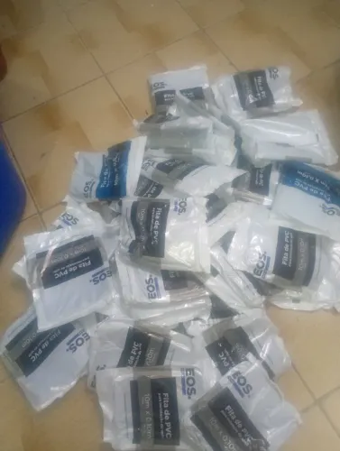 Fita PVC preta 40 unidades